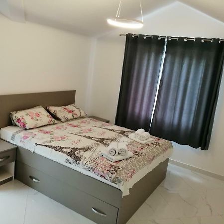 Apartments Olga Tivat Luaran gambar