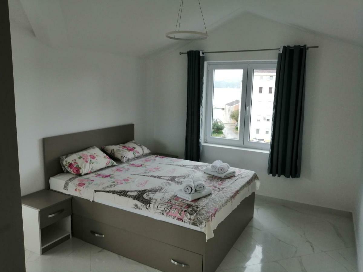 Apartments Olga Tivat Luaran gambar